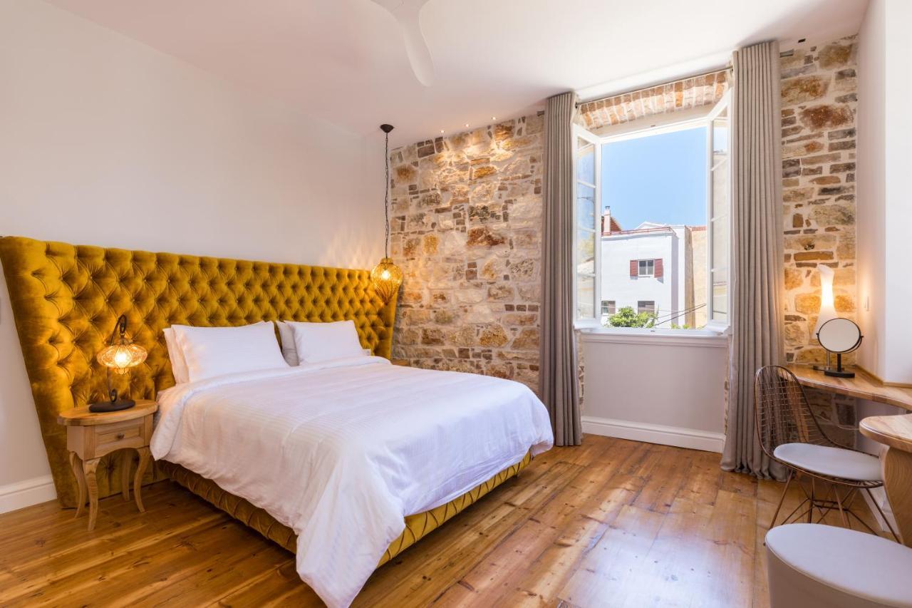 Acanthus Blue Hotel 3*