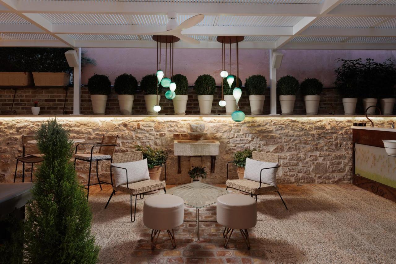 Acanthus Blue Hotel 3*